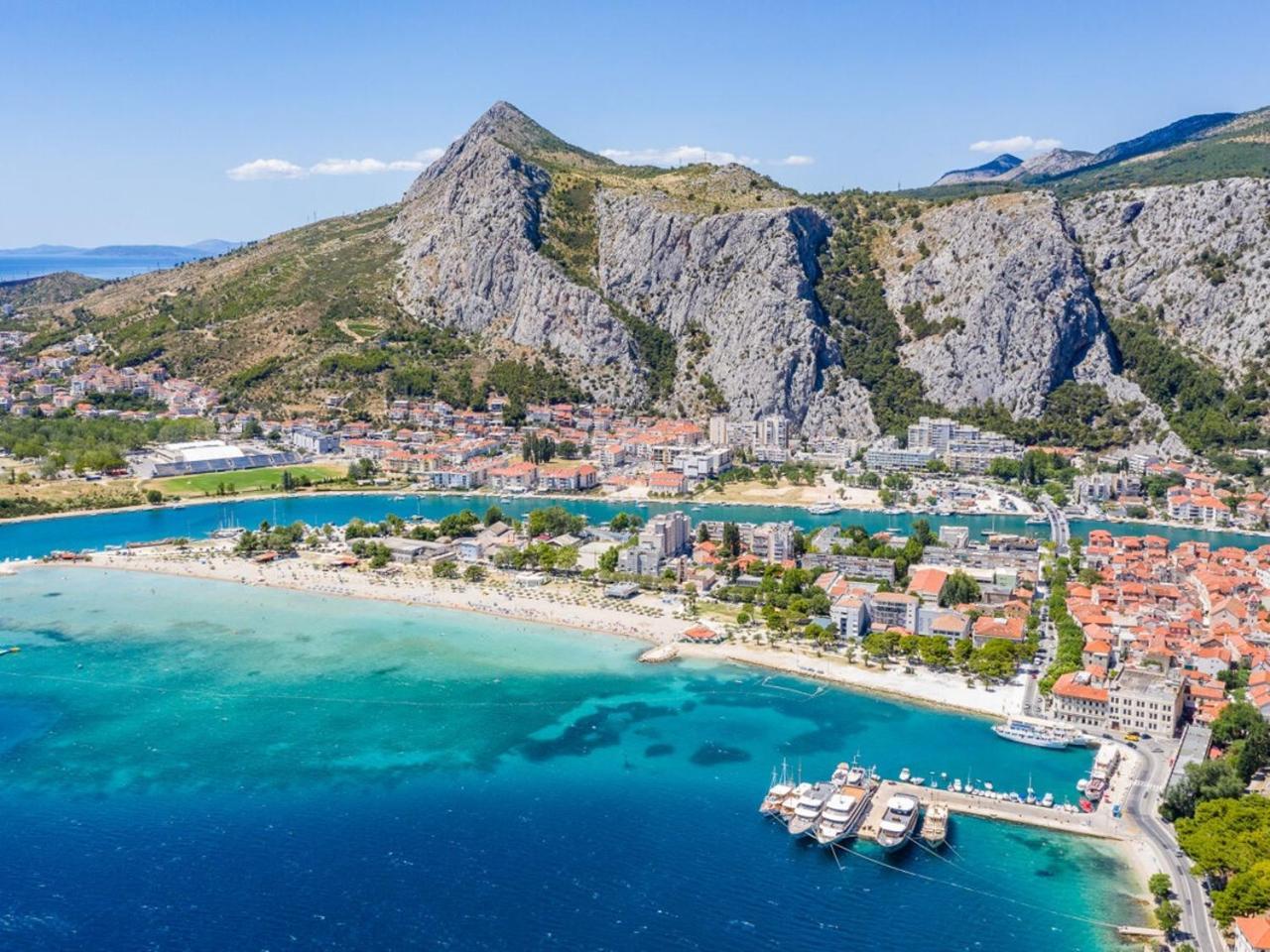 Sunshine Suites Omis Exterior photo